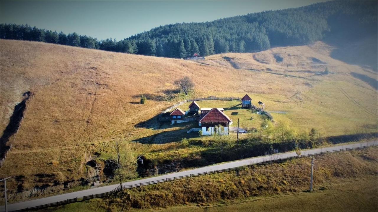 Etno Village Gostoljublje Kosjeric Exterior photo